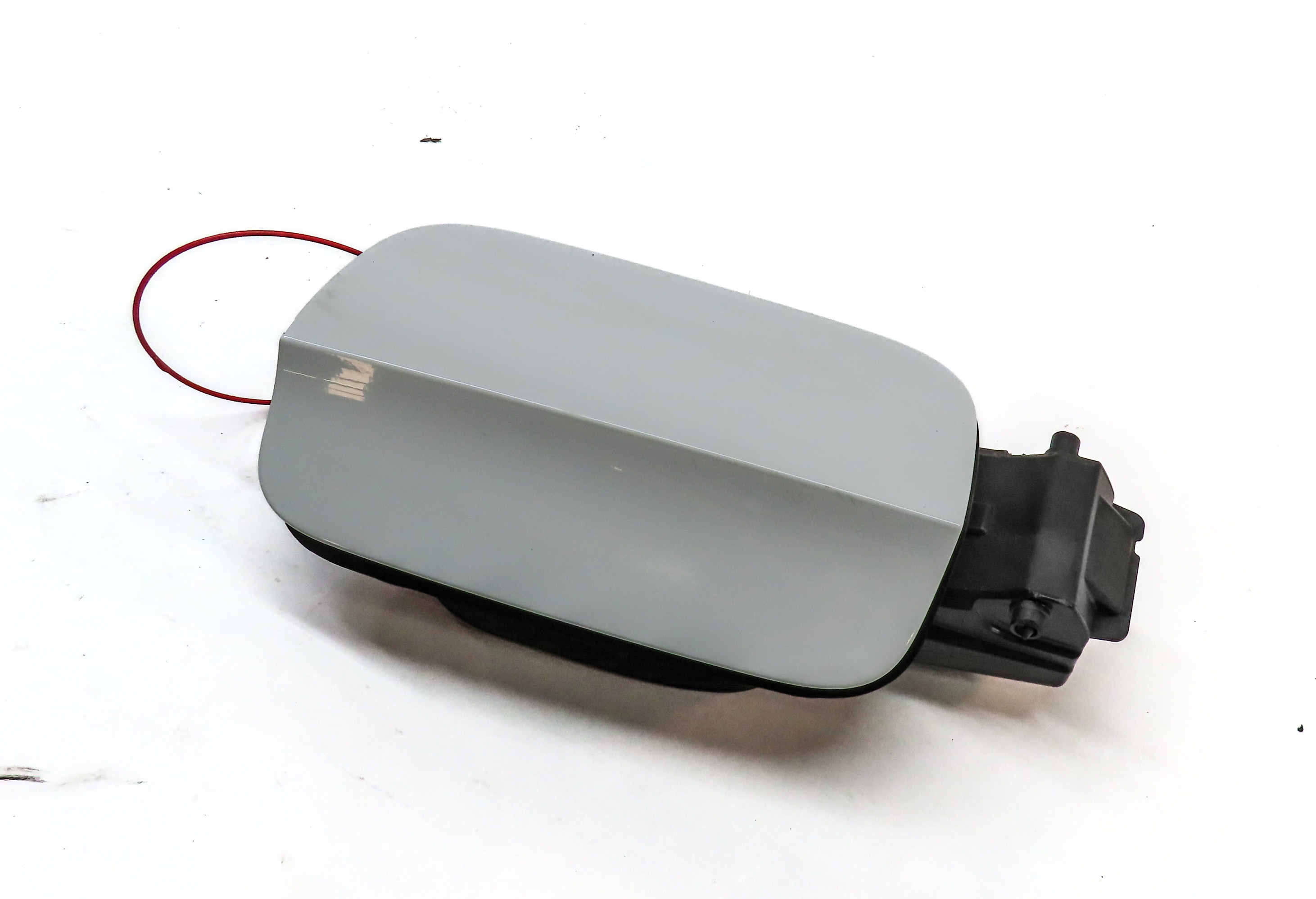 18-24 AUDI A5 S5 8W6 B9 FUEL GAS TANK FILL DOOR FLAP COVER w/HOUSING (White) — exact item pictured